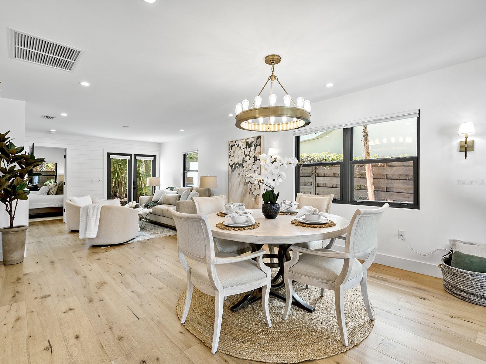 Image 4 of 32 For 617 Madison Court