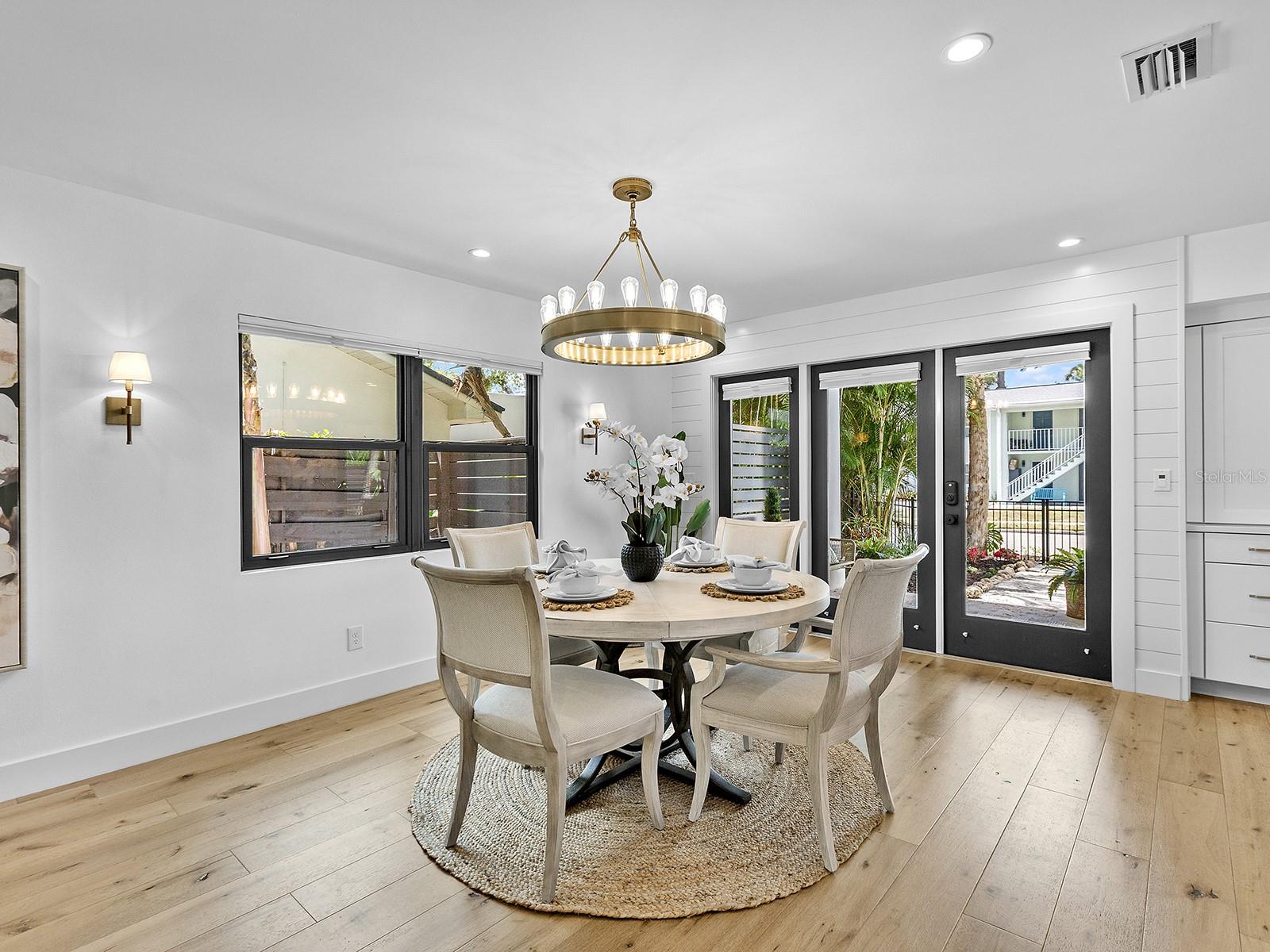 Image 5 of 32 For 617 Madison Court