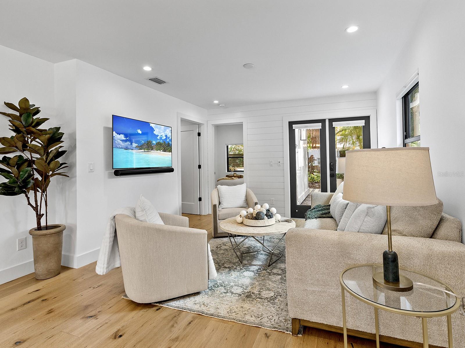 Image 6 of 32 For 617 Madison Court