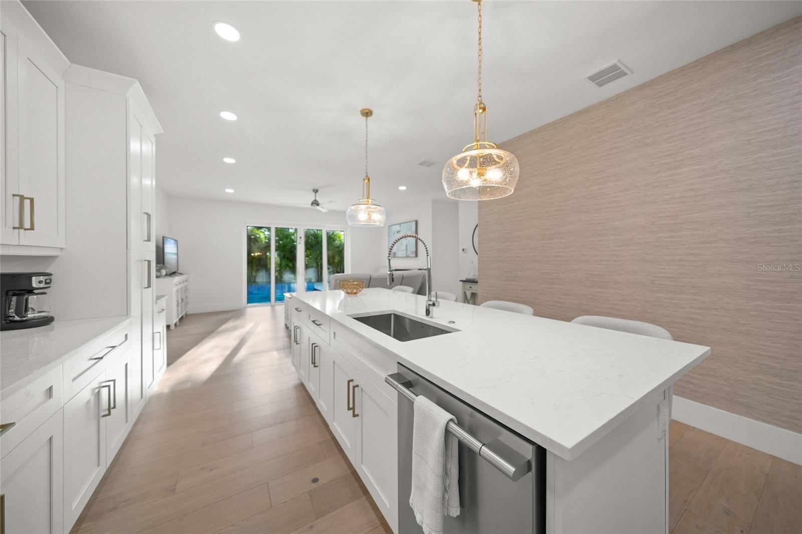 Image 11 of 57 For 3319 Osprey Avenue