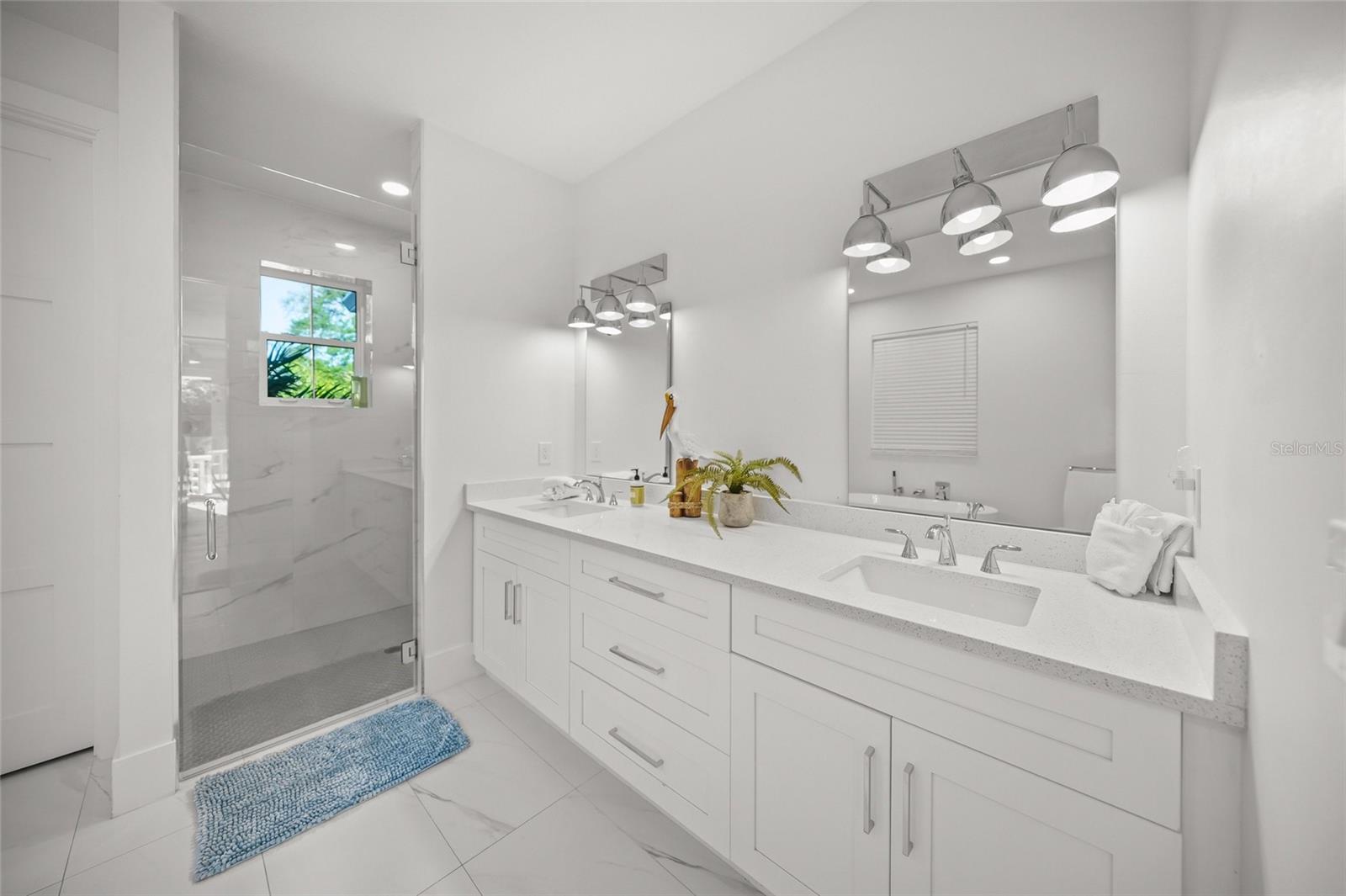 Image 16 of 57 For 3319 Osprey Avenue