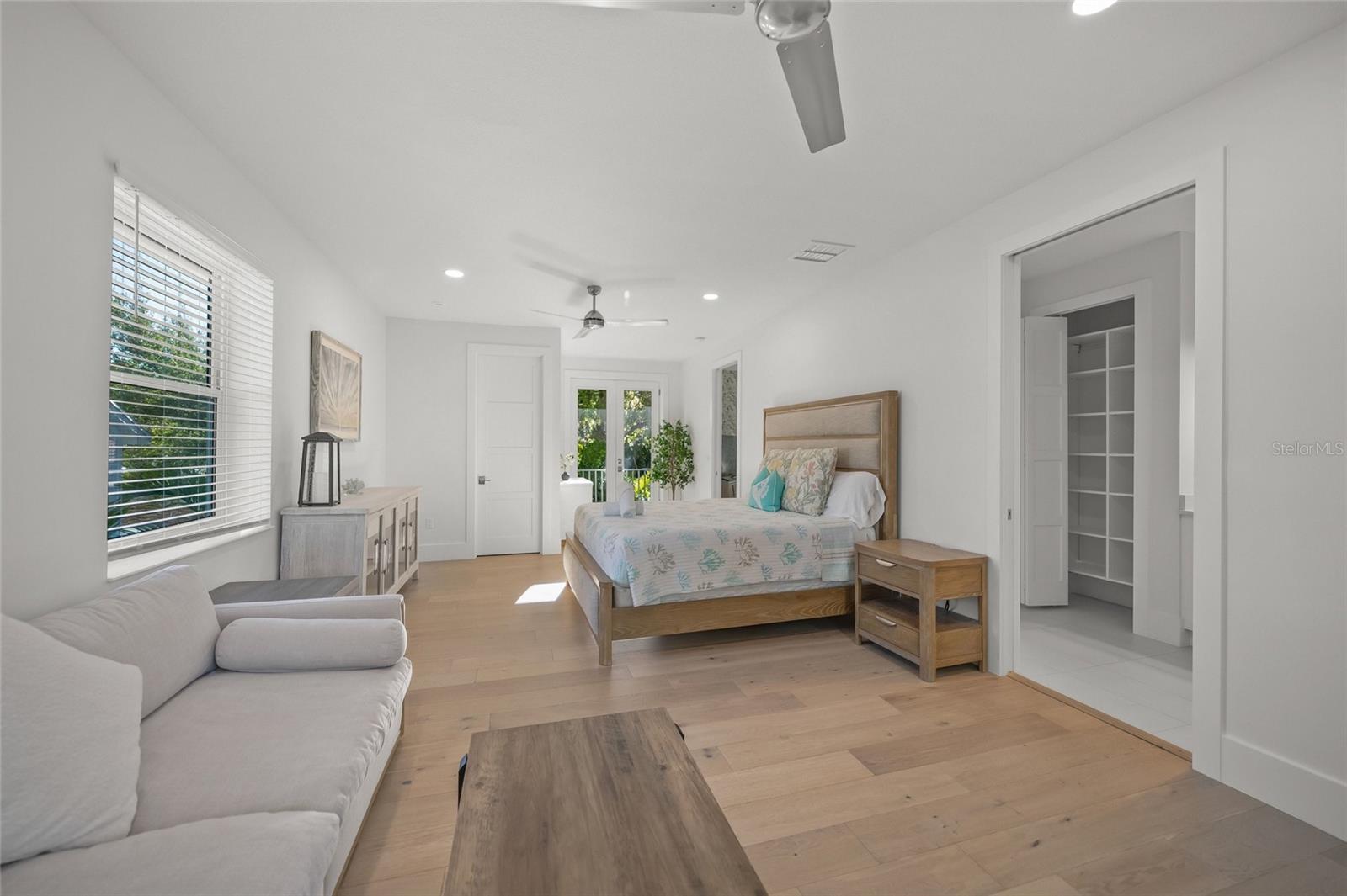 Image 26 of 57 For 3319 Osprey Avenue