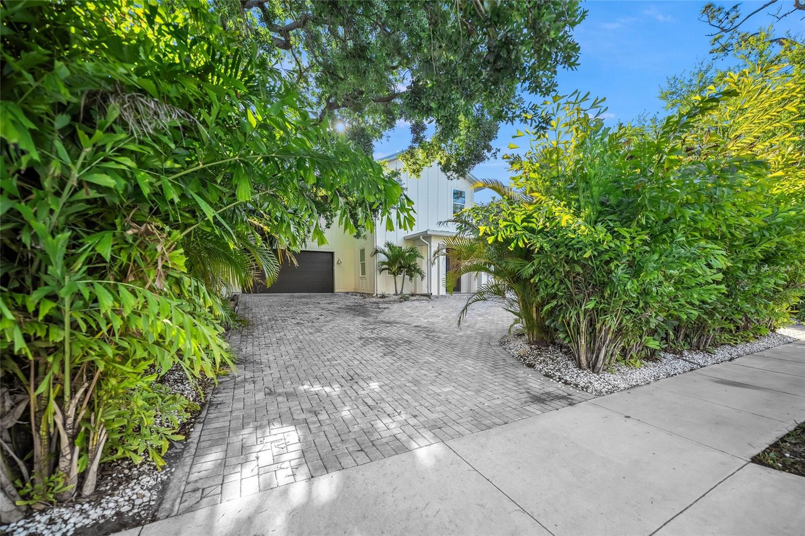 Image 36 of 57 For 3319 Osprey Avenue