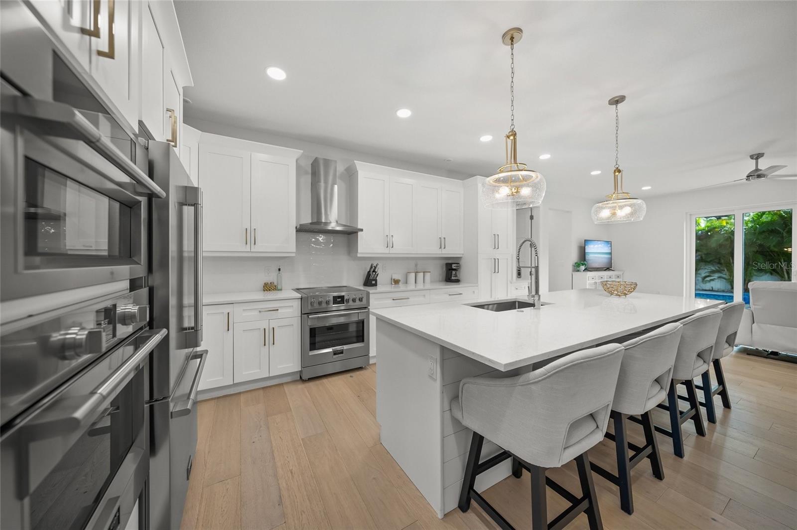 Image 7 of 57 For 3319 Osprey Avenue