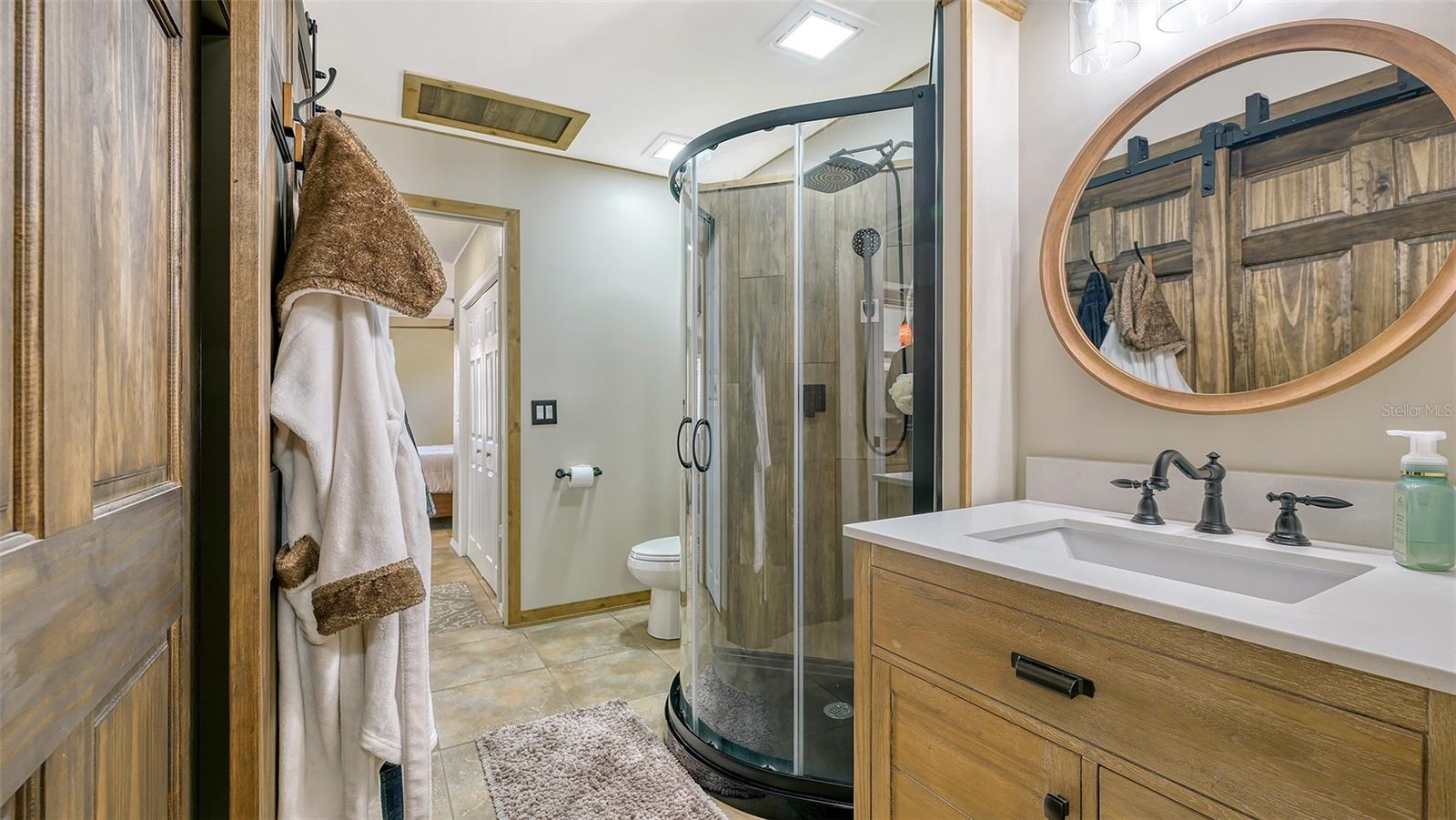 Listing photo id 21 for 3818 Gocio Road