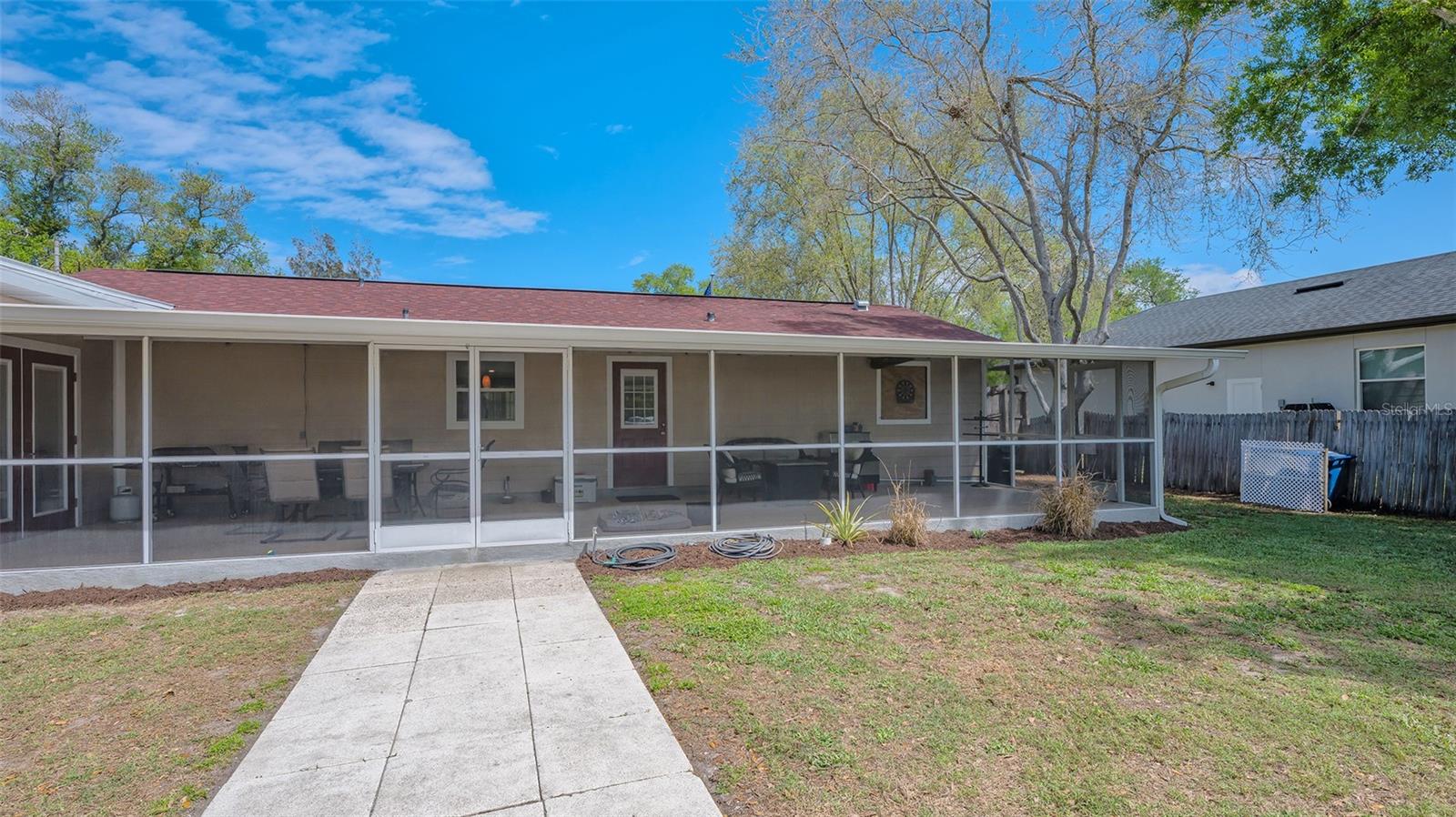 Listing photo id 29 for 3818 Gocio Road