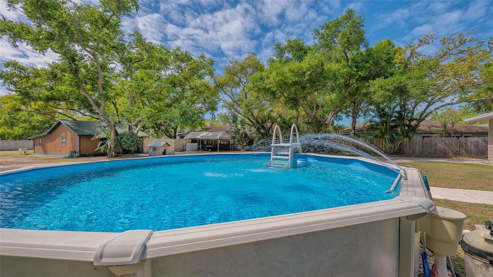 Listing photo id 31 for 3818 Gocio Road