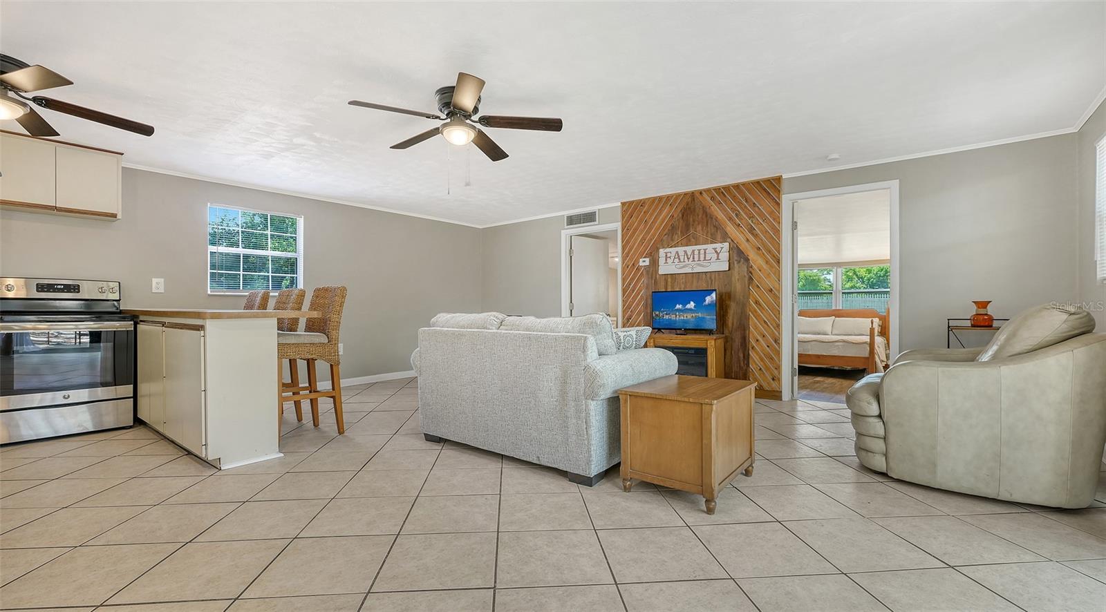 Listing photo id 35 for 3818 Gocio Road