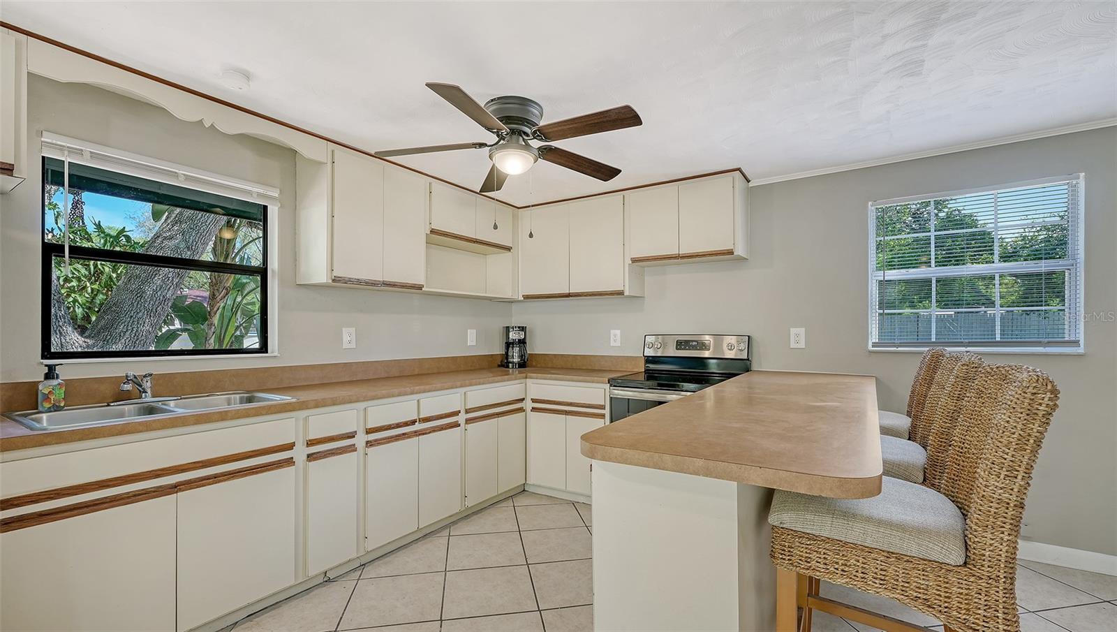 Listing photo id 39 for 3818 Gocio Road