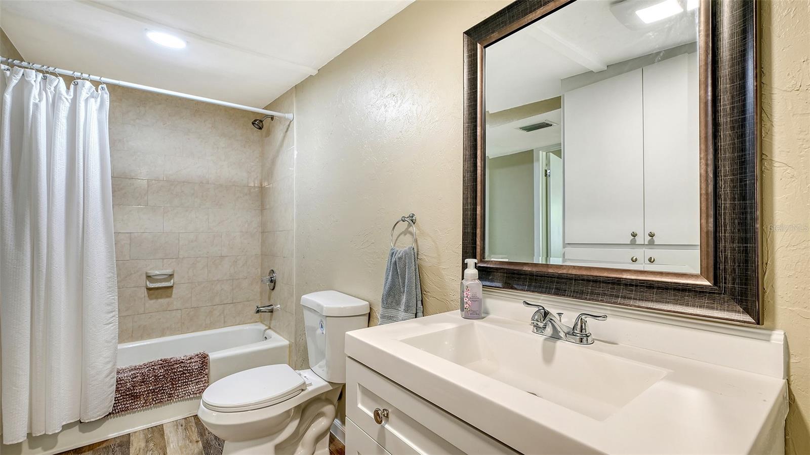 Listing photo id 43 for 3818 Gocio Road