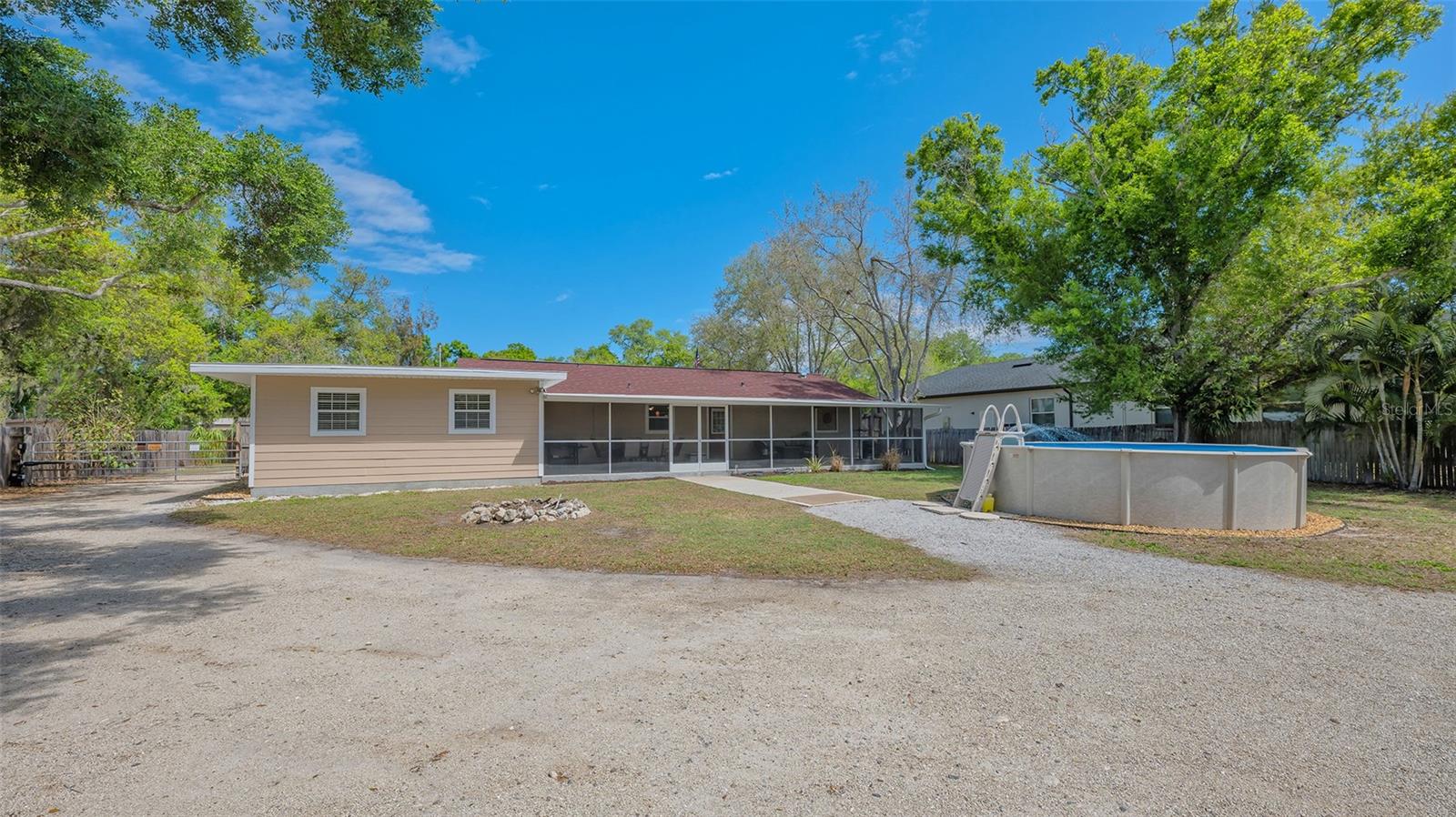 Listing photo id 44 for 3818 Gocio Road