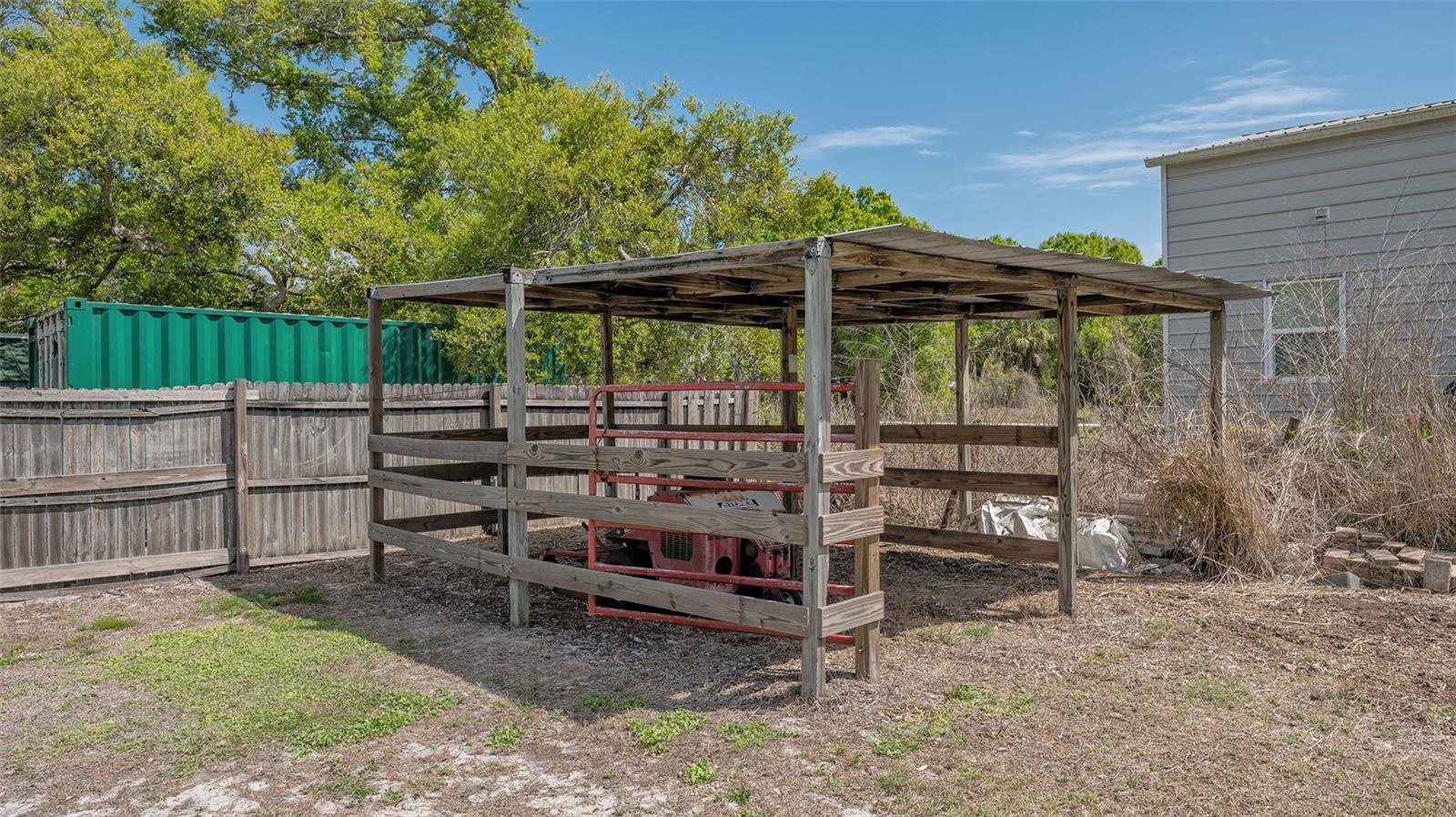 Listing photo id 54 for 3818 Gocio Road