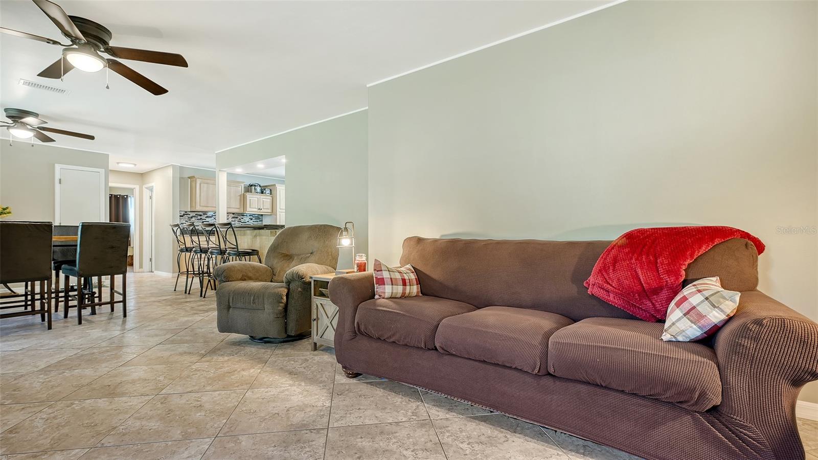 Listing photo id 7 for 3818 Gocio Road