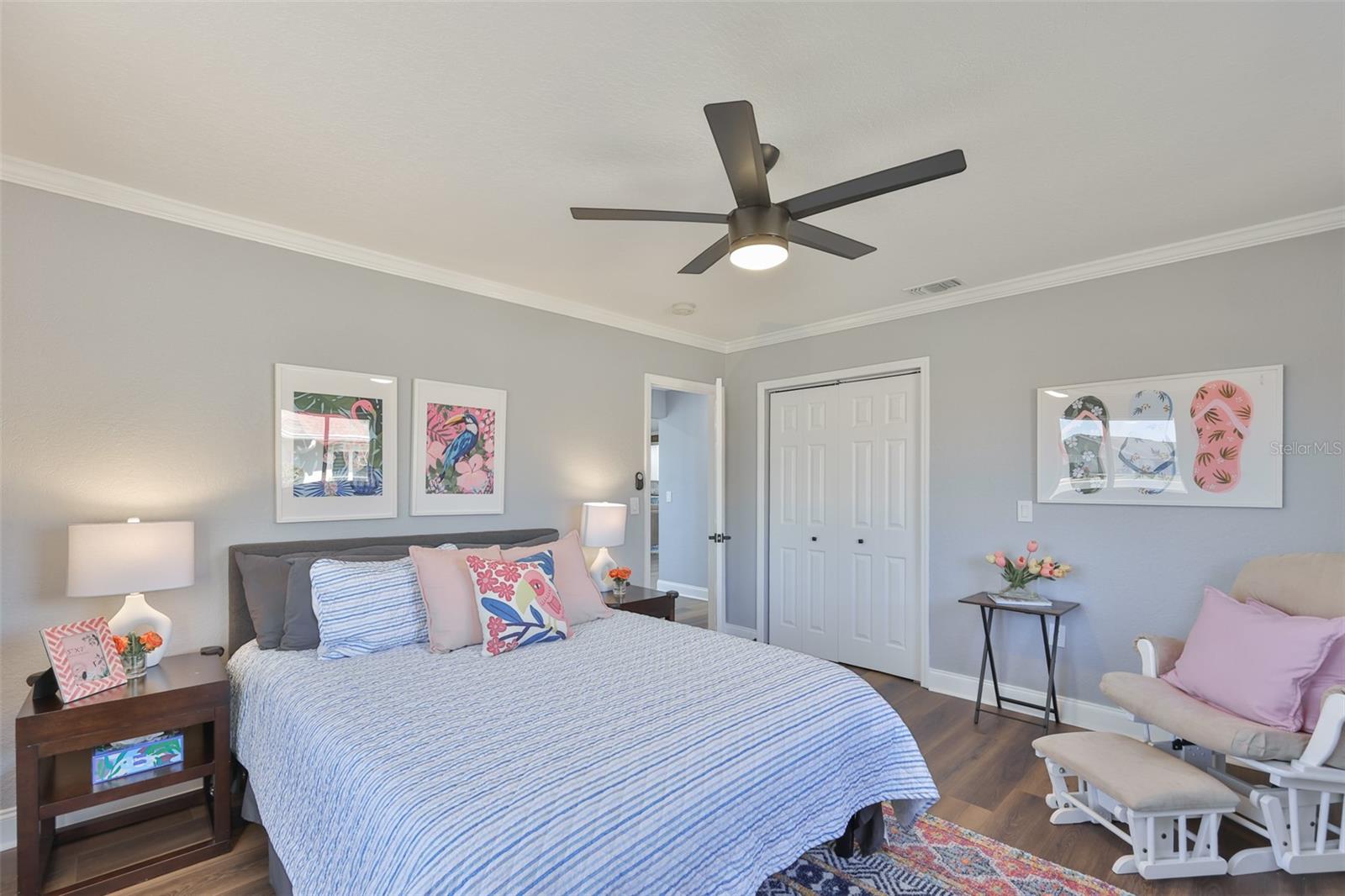 Image 20 of 52 For 405 Blackhawk Circle