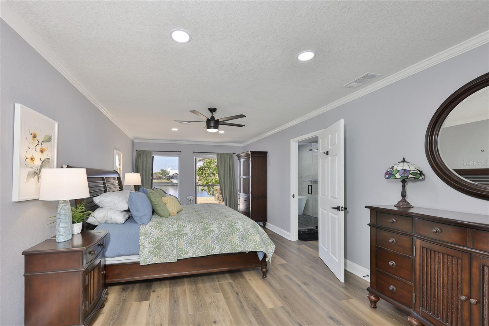 Image 22 of 52 For 405 Blackhawk Circle