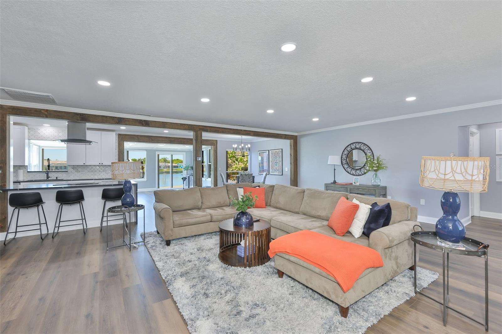 Image 27 of 52 For 405 Blackhawk Circle