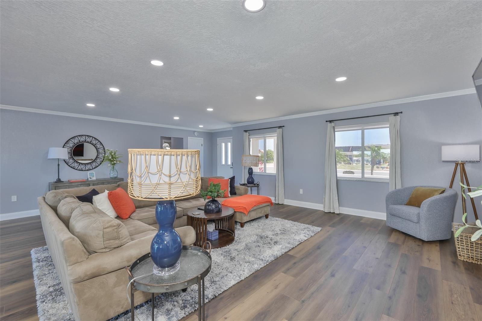 Image 29 of 52 For 405 Blackhawk Circle