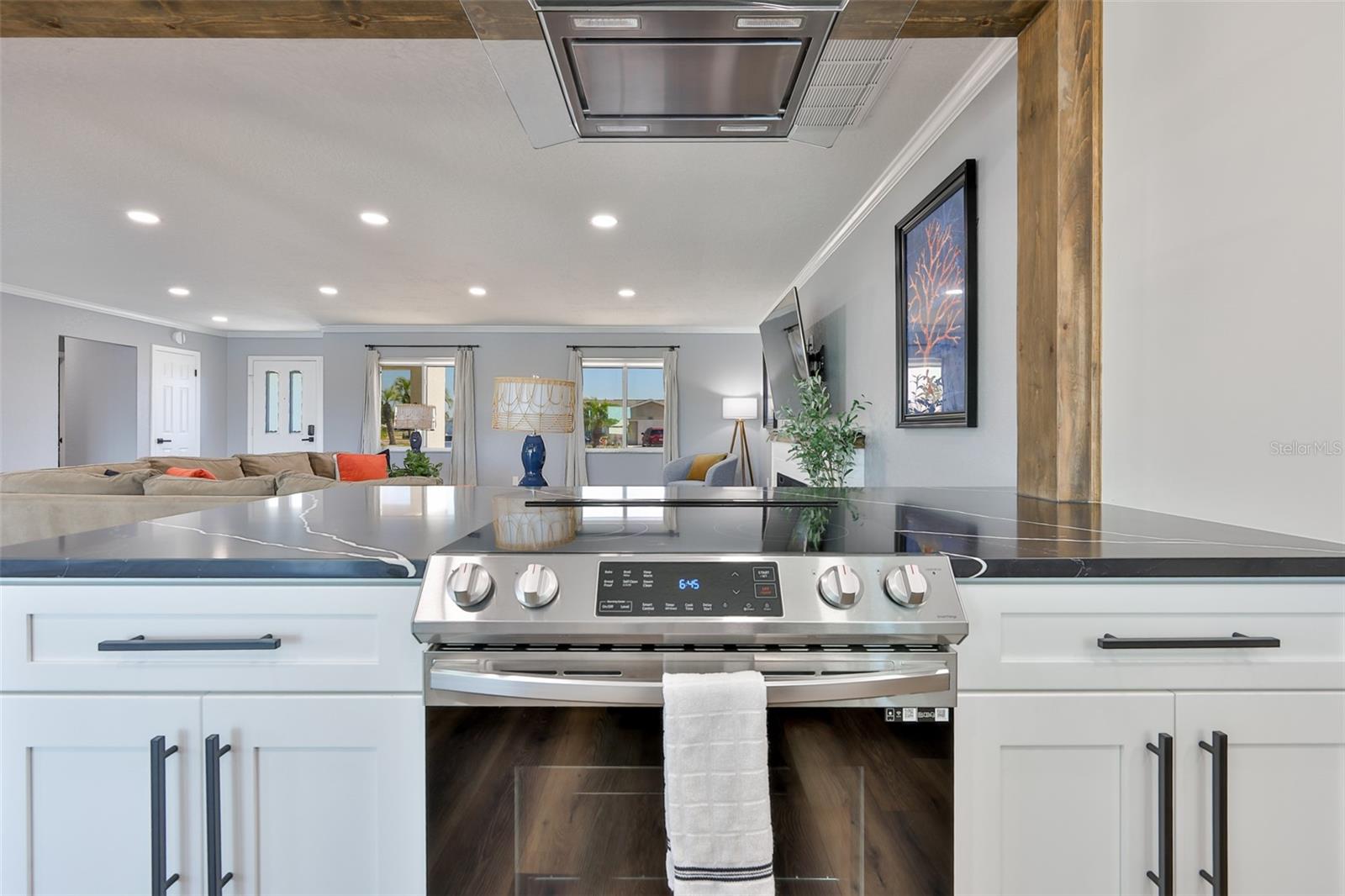 Image 38 of 52 For 405 Blackhawk Circle