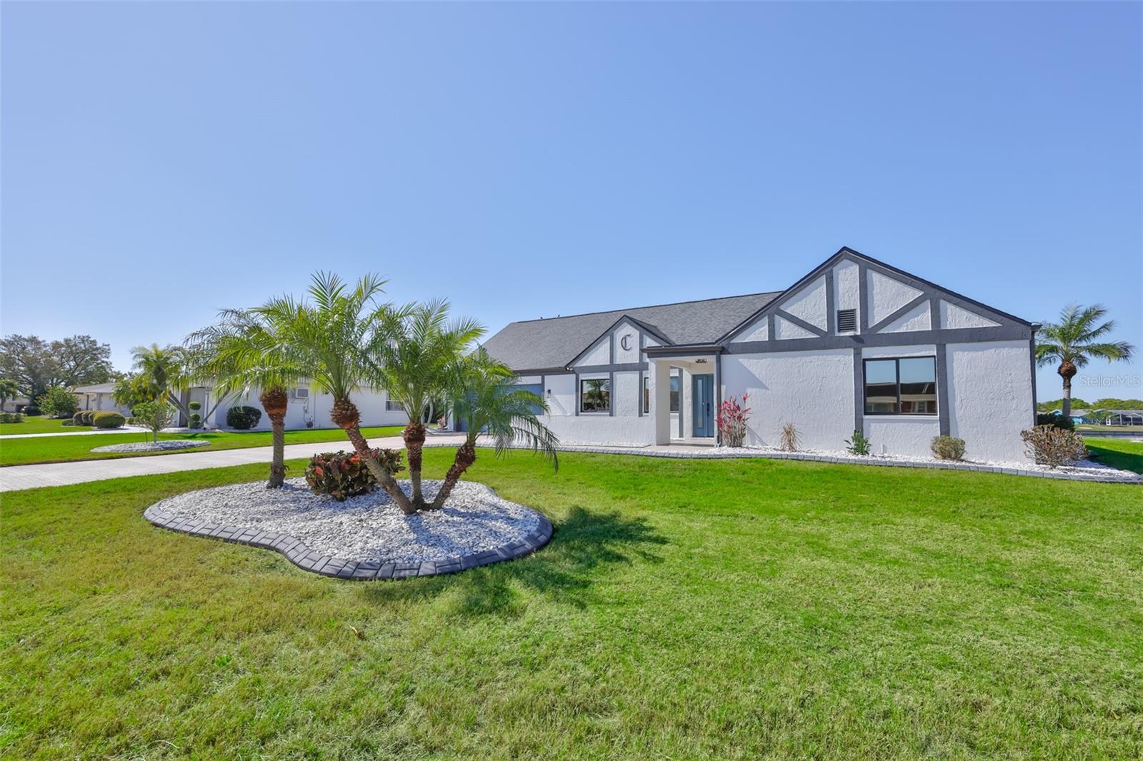 Image 9 of 52 For 405 Blackhawk Circle