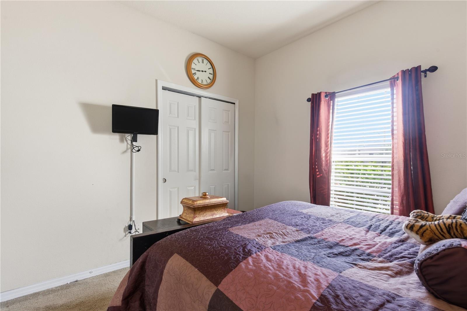 Image 11 of 47 For 10848 79th Street E