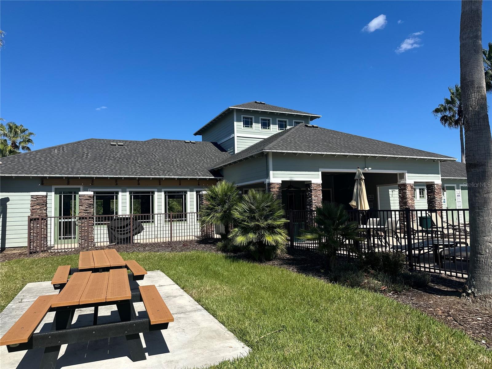 Image 41 of 47 For 10848 79th Street E