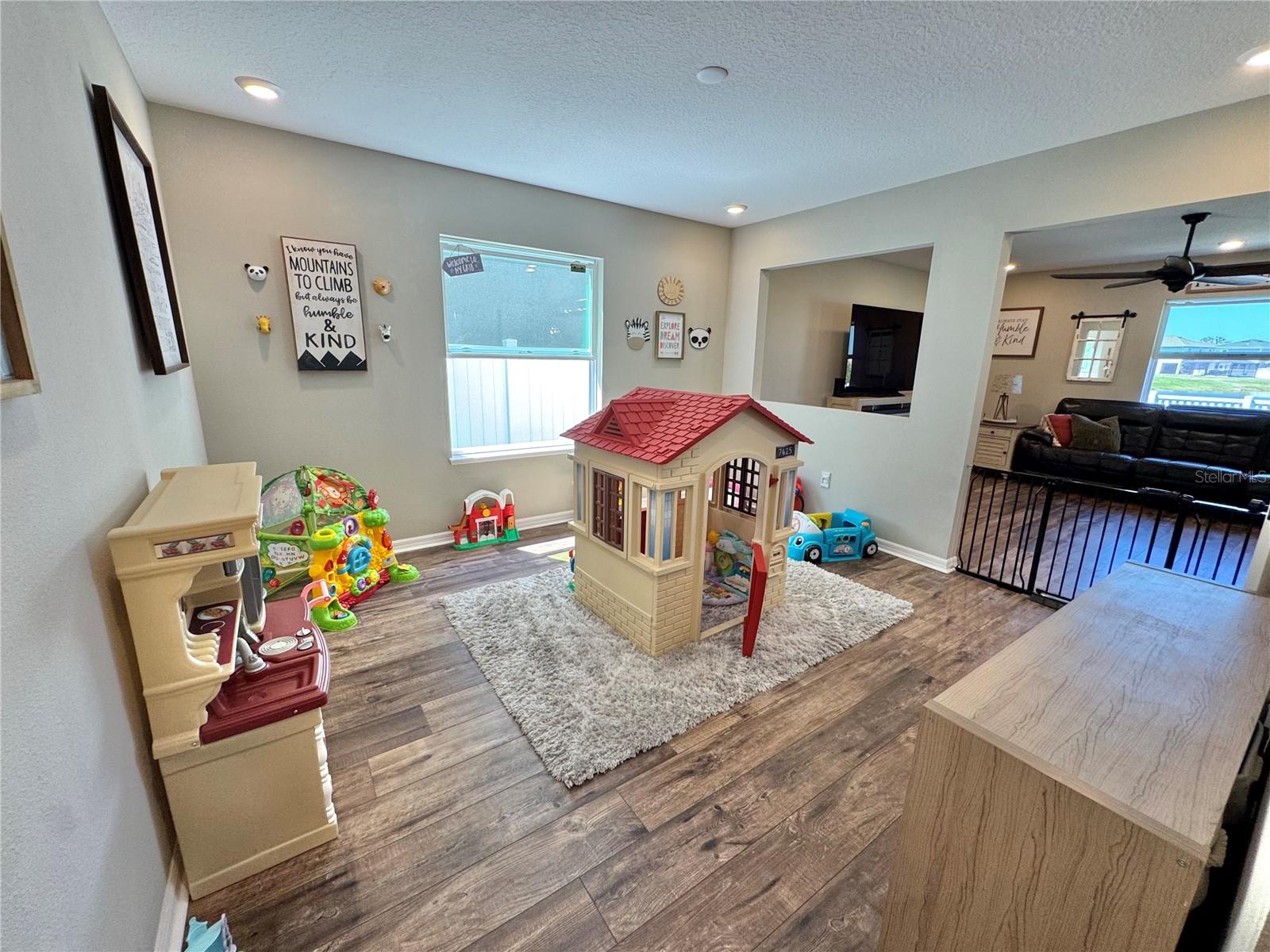 Image 19 of 77 For 4420 Hollow Stump Run