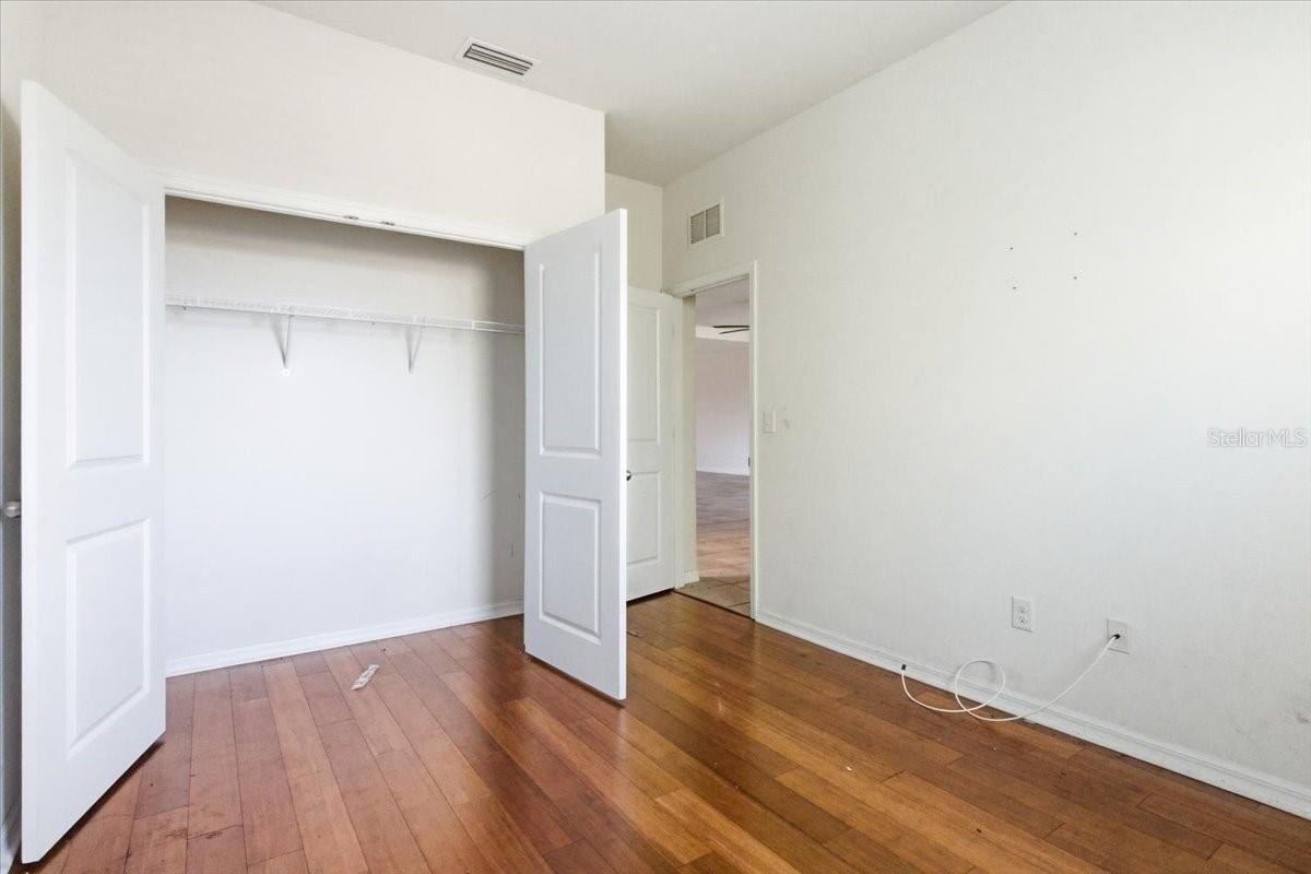 Image 19 of 35 For 6702 Devesta Loop