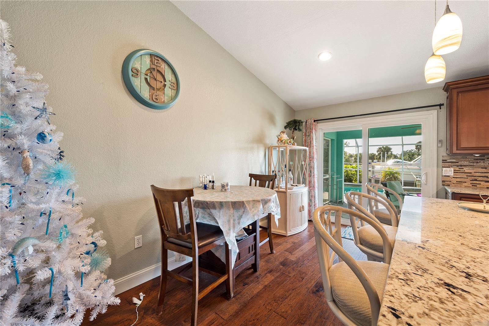 Image 17 of 28 For 12371 Minot Avenue