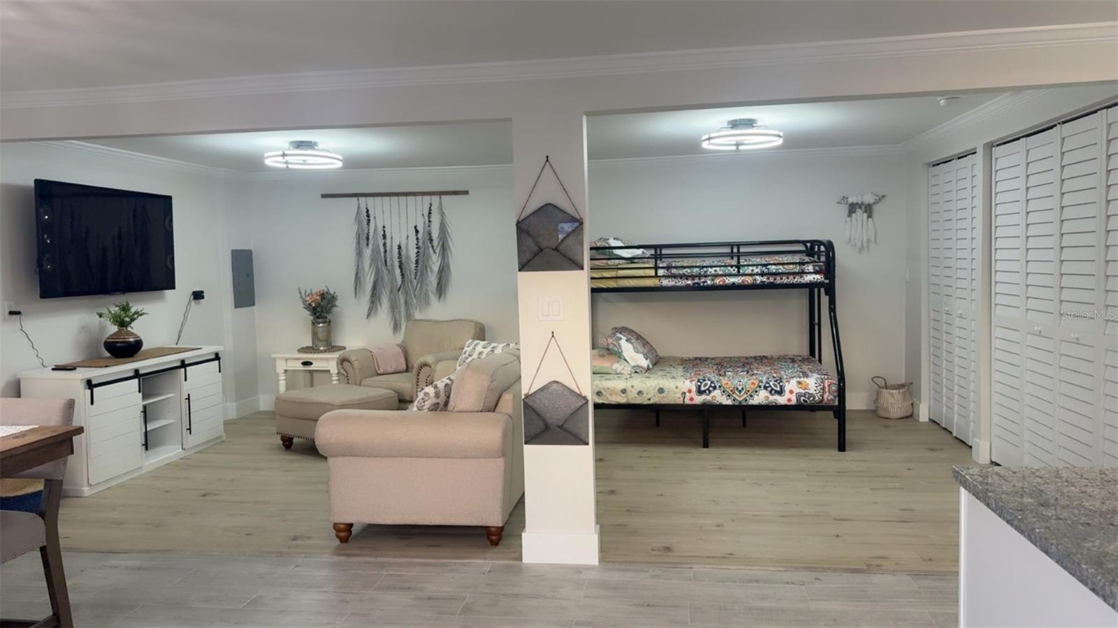 Image 43 of 81 For 403 63rd Street