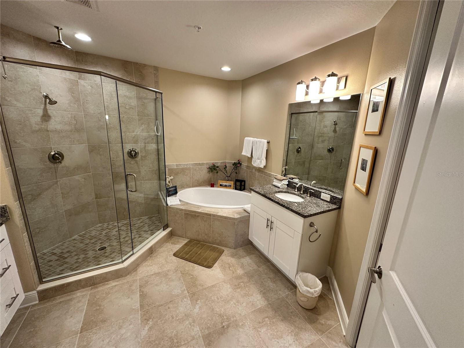 Image 14 of 41 For 7740 34th Ave W 202