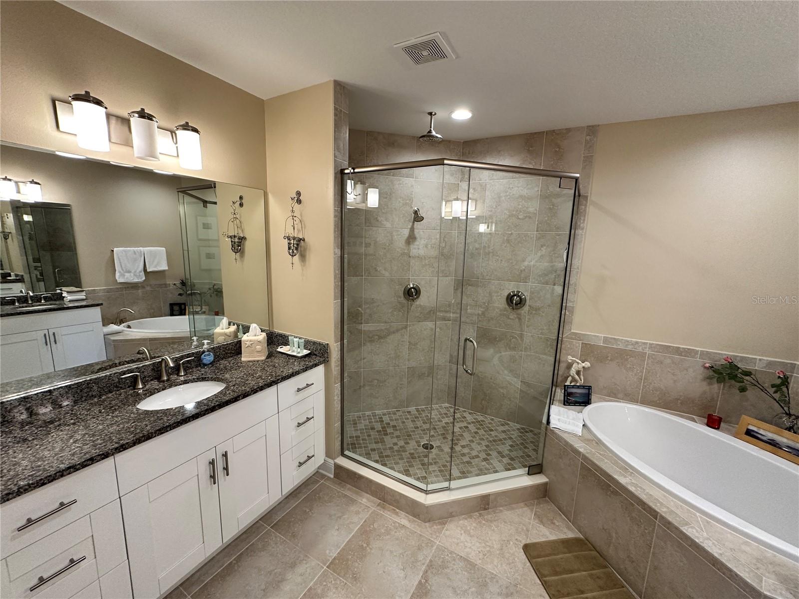 Image 15 of 41 For 7740 34th Ave W 202