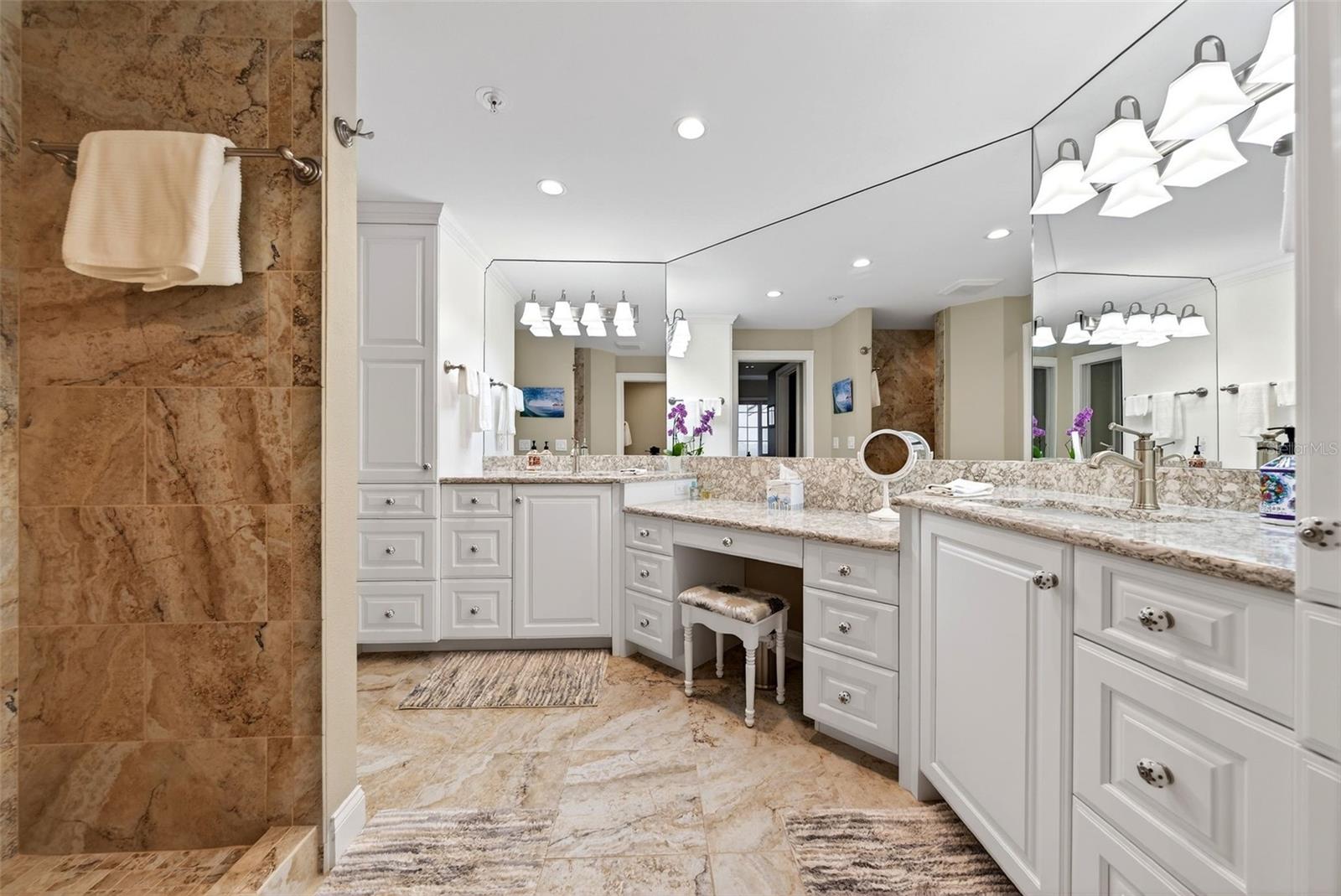 Image 22 of 48 For 1280 Dolphin Bay Way 503