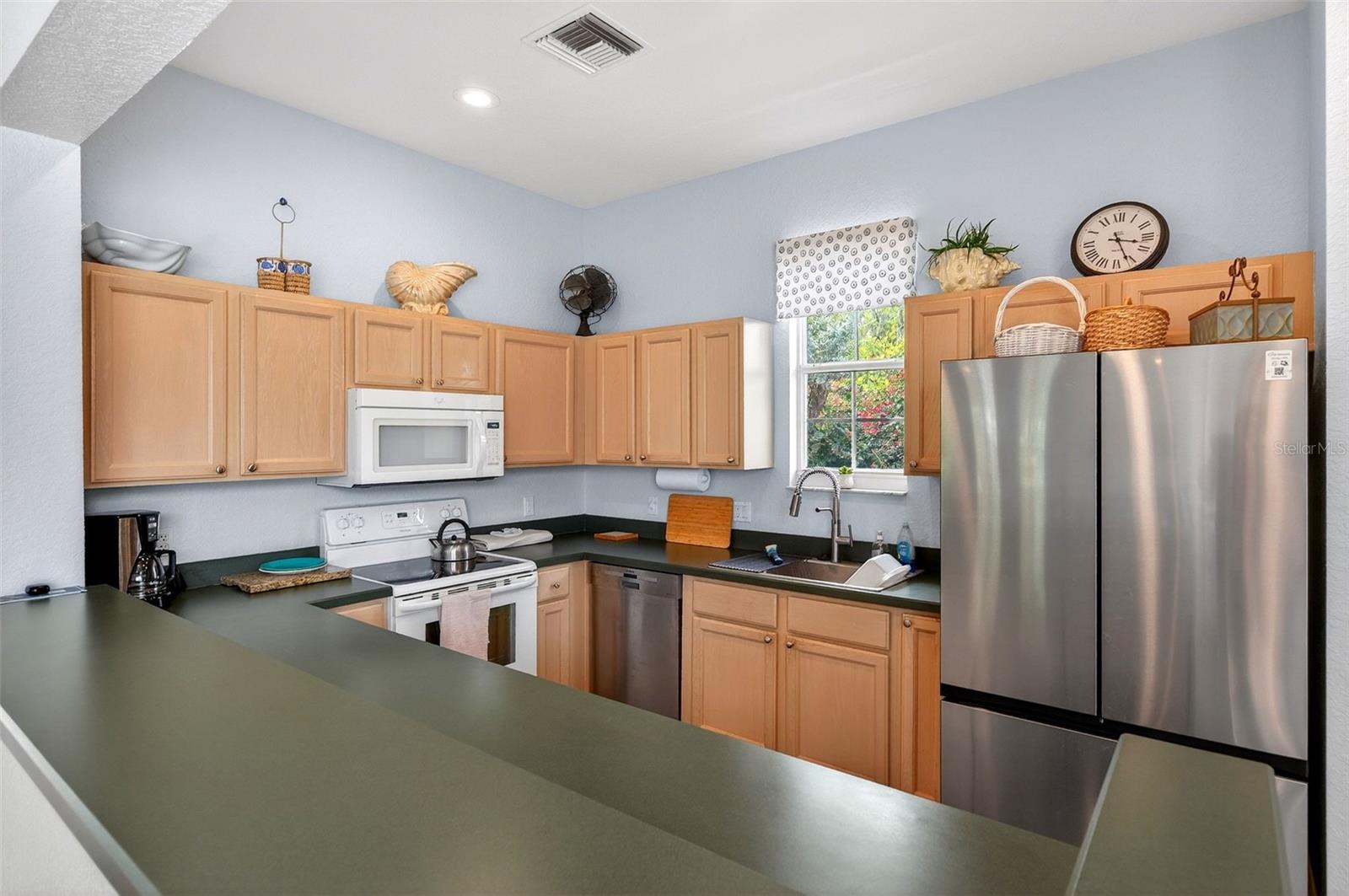 Image 33 of 48 For 1280 Dolphin Bay Way 503