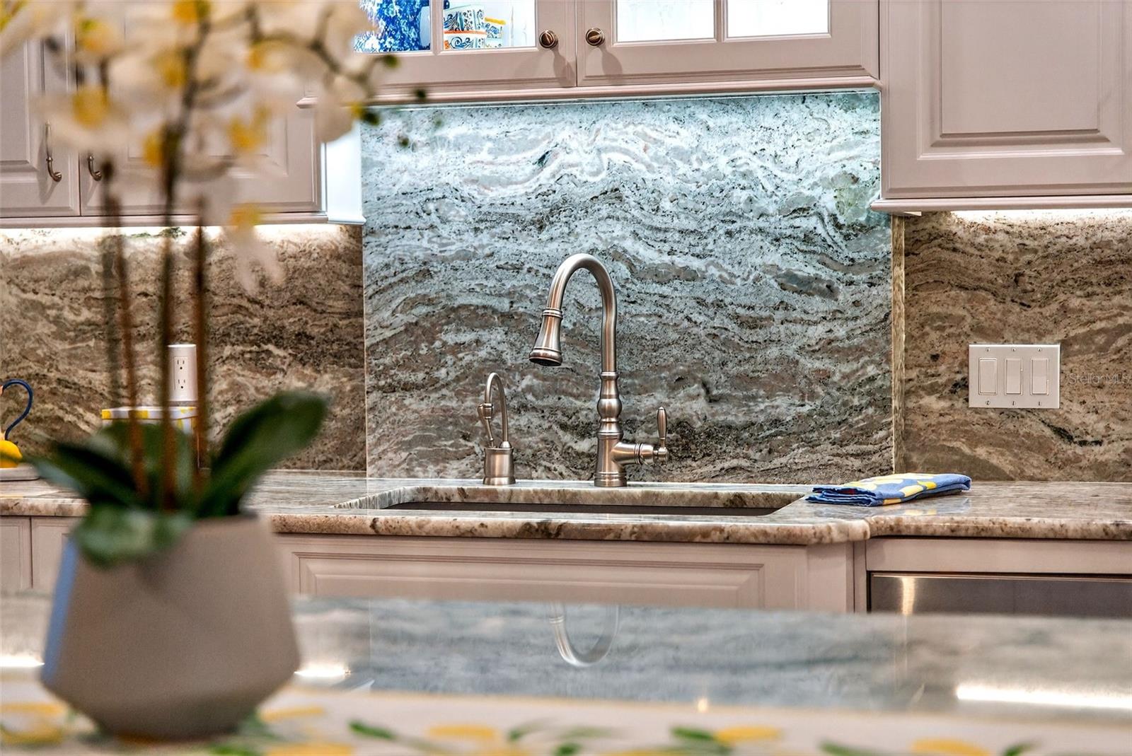 Image 9 of 48 For 1280 Dolphin Bay Way 503