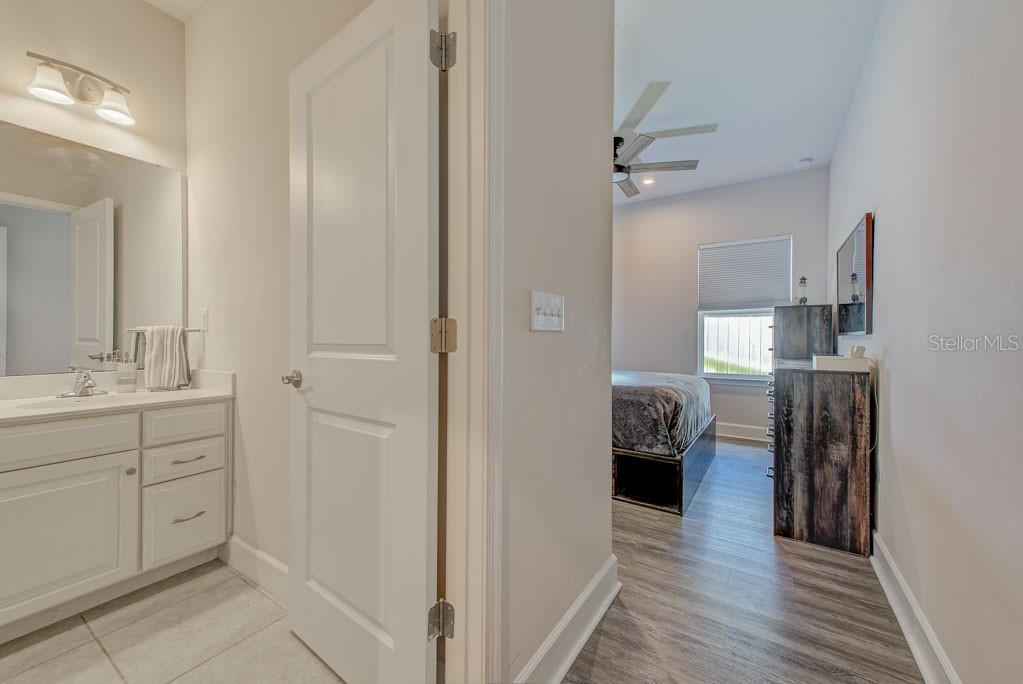 Image 20 of 53 For 11415 61st Street E