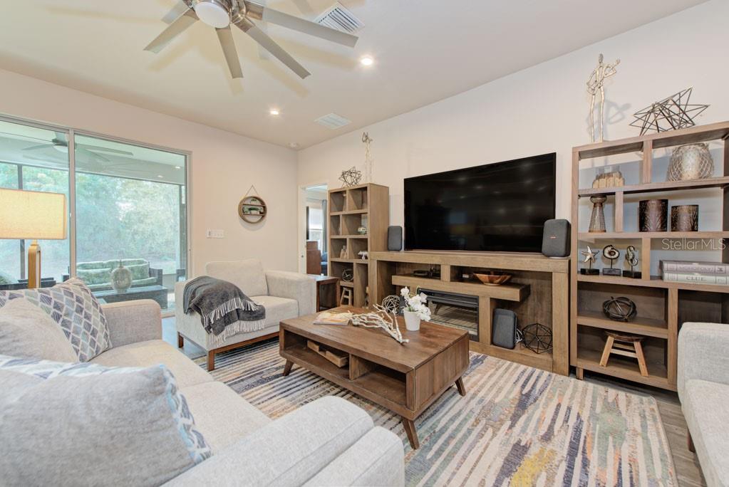 Image 30 of 53 For 11415 61st Street E