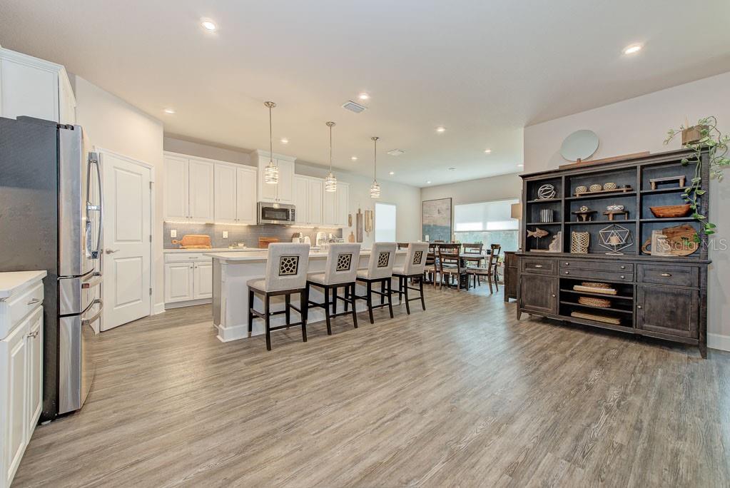 Image 32 of 53 For 11415 61st Street E