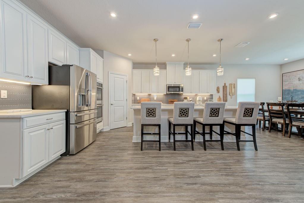 Image 33 of 53 For 11415 61st Street E