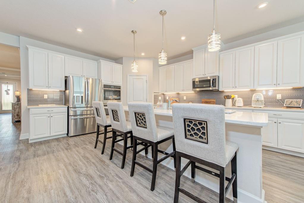 Image 36 of 53 For 11415 61st Street E