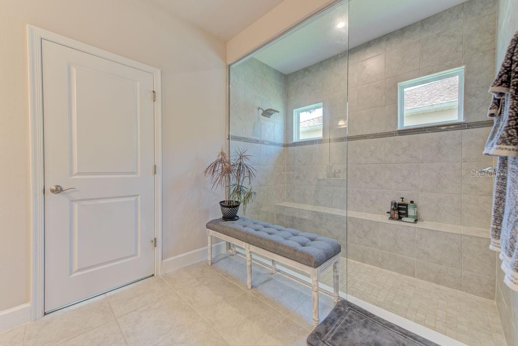 Image 46 of 53 For 11415 61st Street E