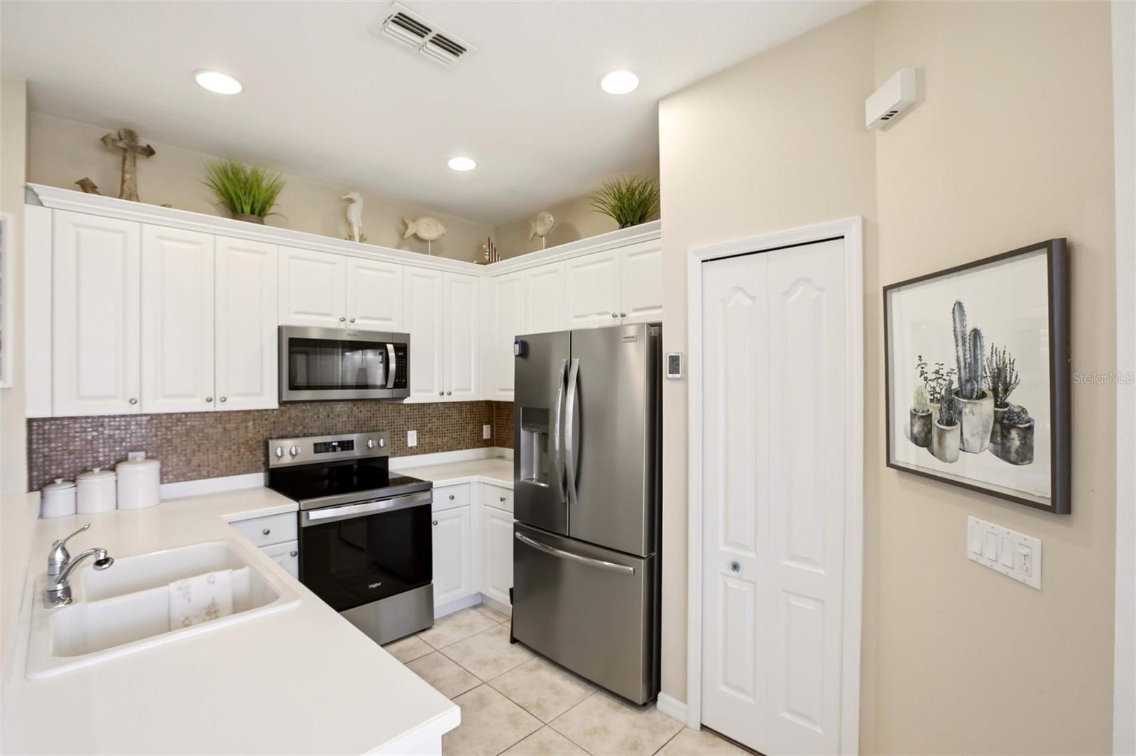 Image 8 of 41 For 1510 White Breeze Cove