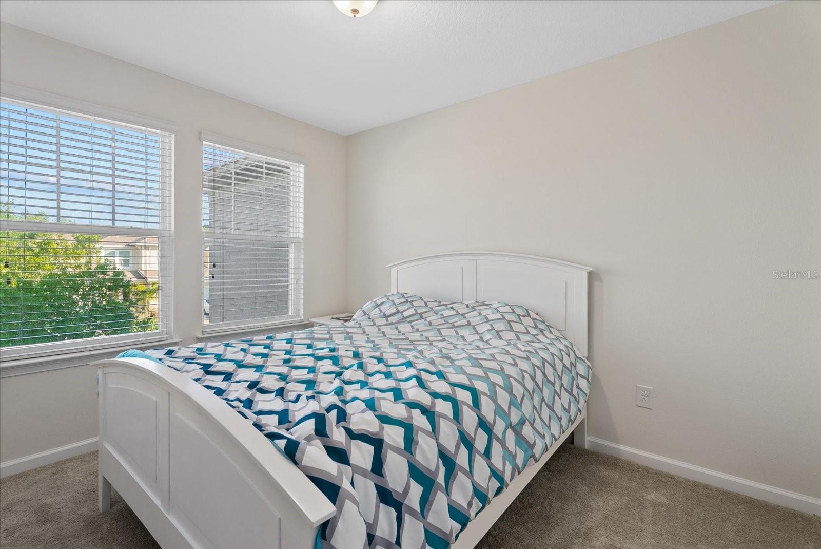 Listing photo id 21 for 11828 Meadowgate Place