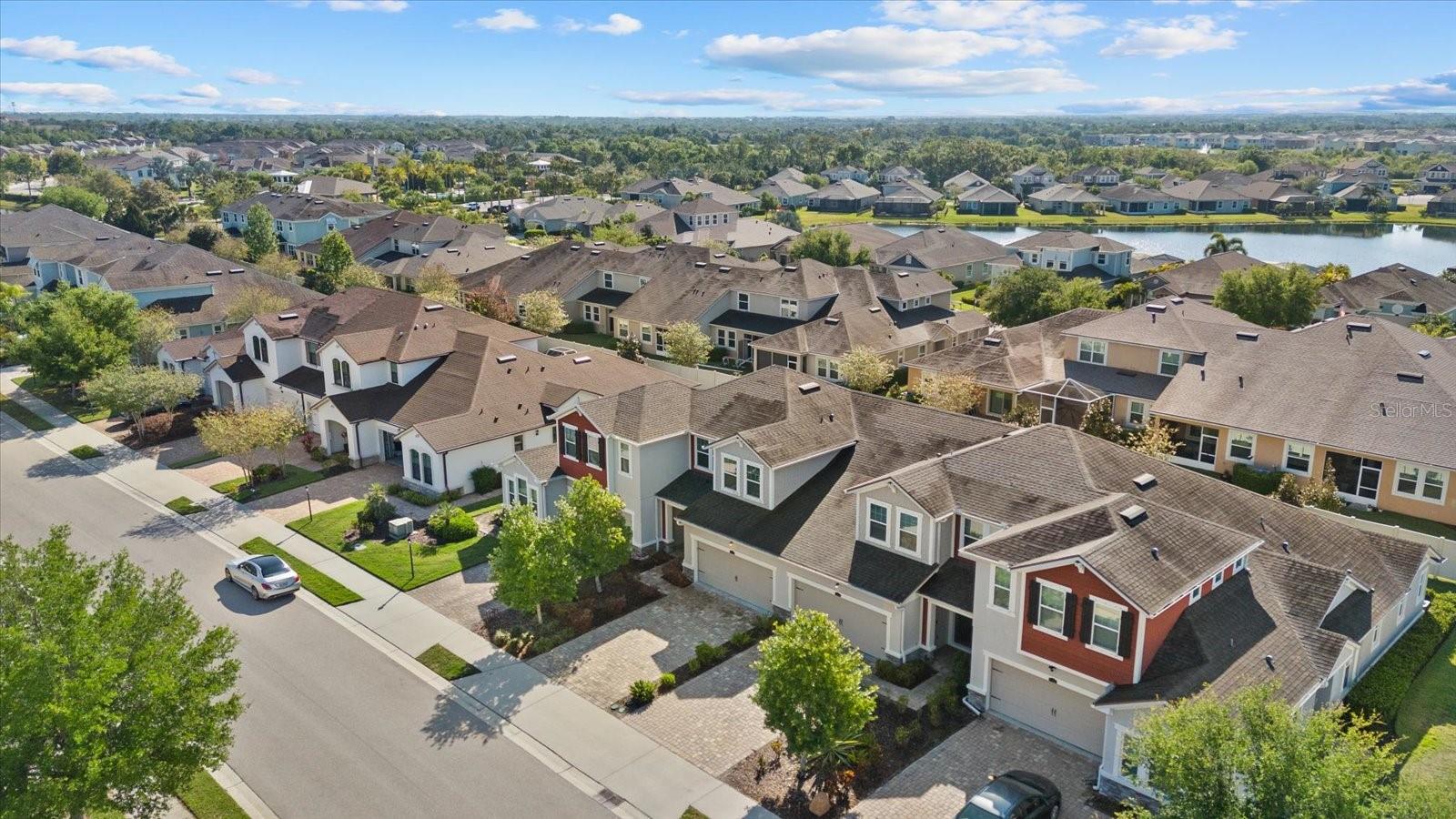 Listing photo id 2 for 11828 Meadowgate Place