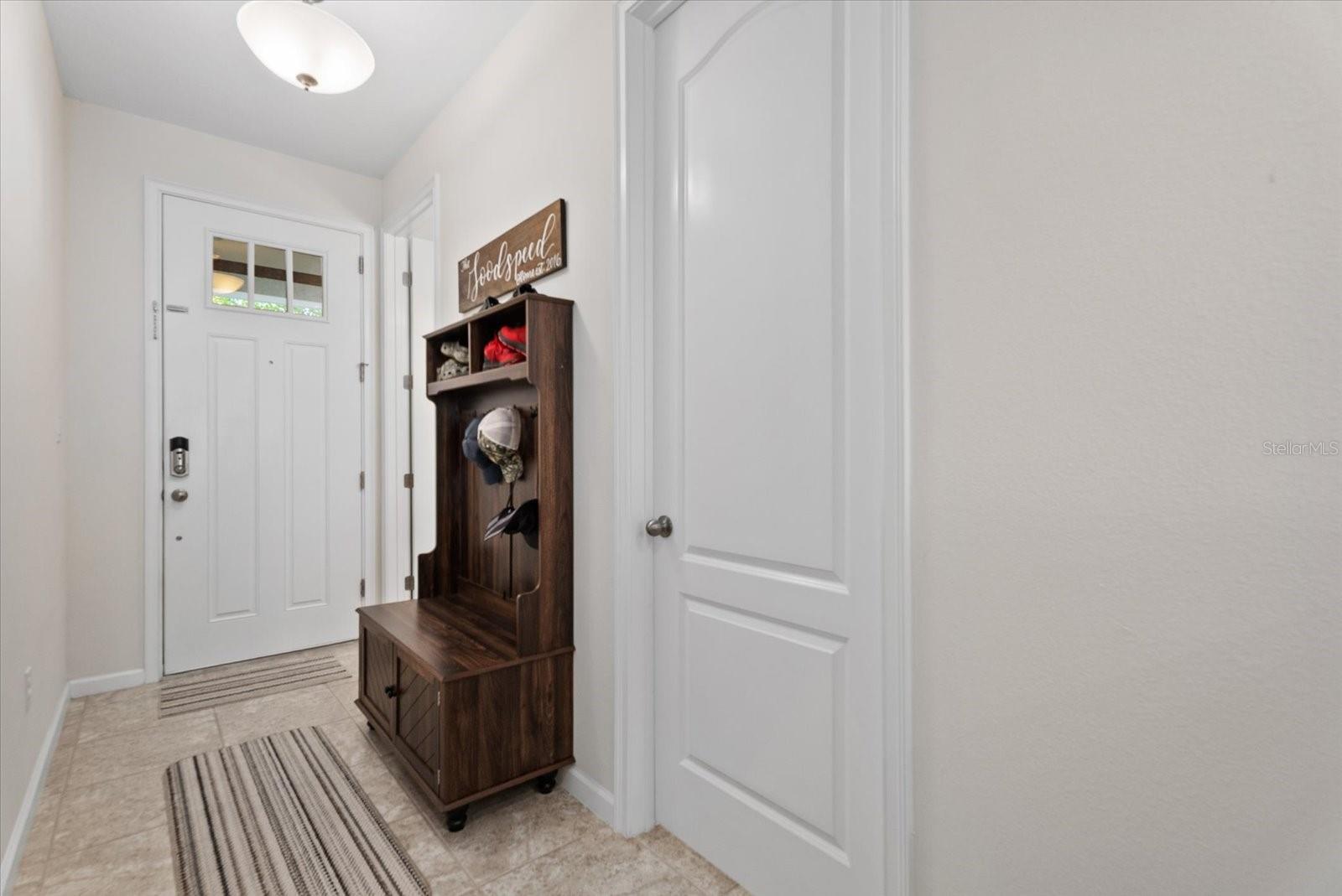 Listing photo id 4 for 11828 Meadowgate Place