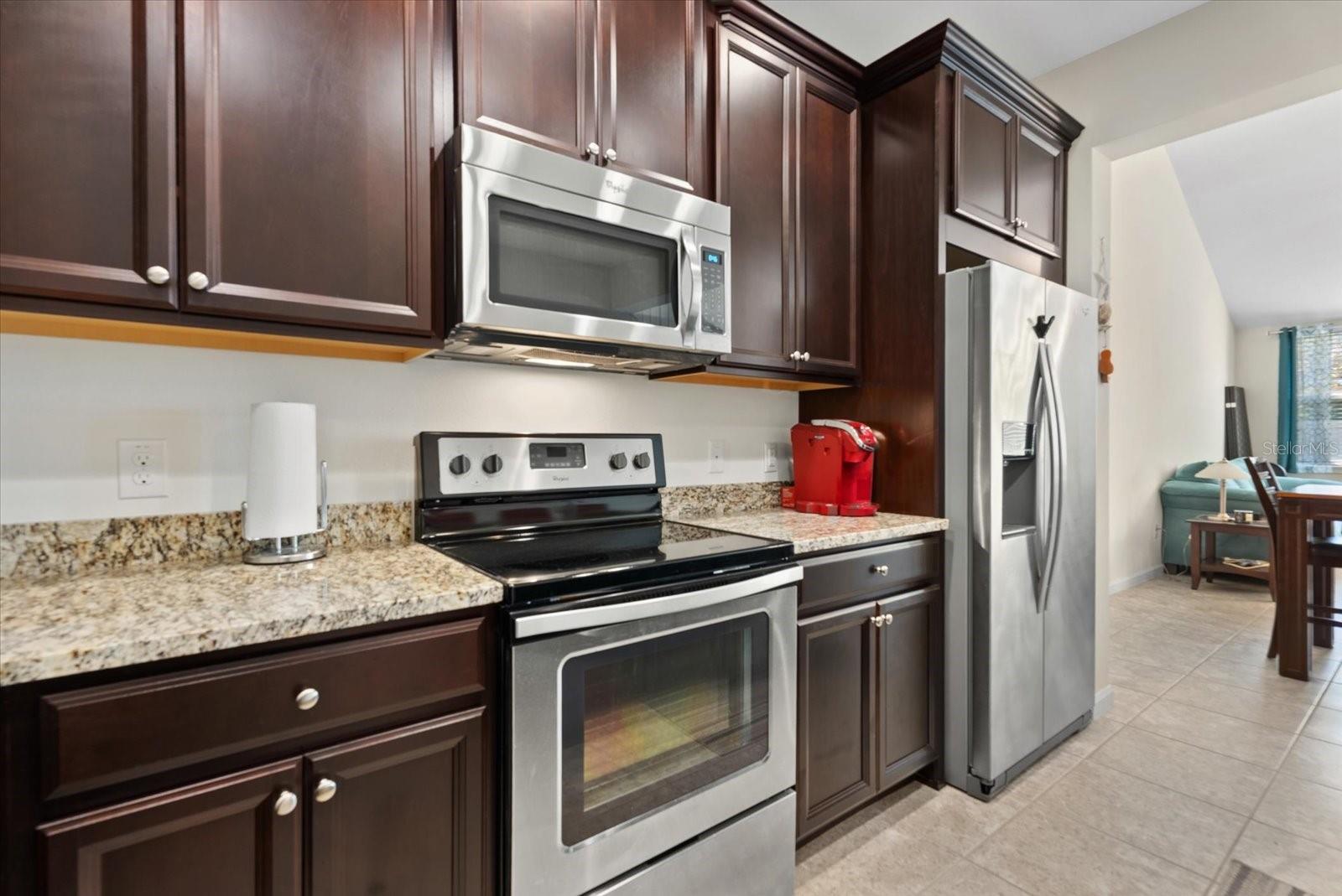 Listing photo id 6 for 11828 Meadowgate Place