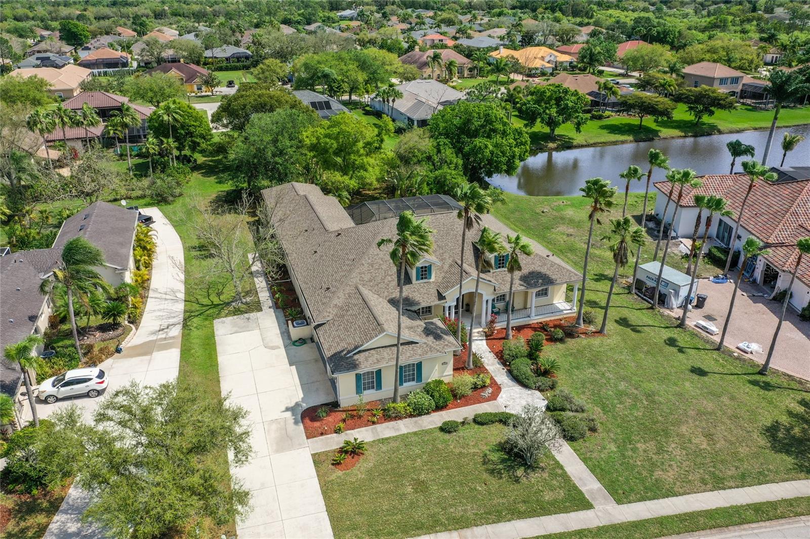 Image 3 of 35 For 7407 Pine Valley Street