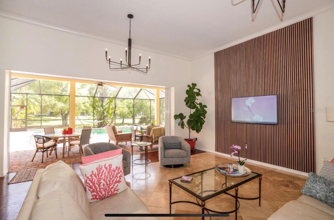 Image 7 of 35 For 7407 Pine Valley Street