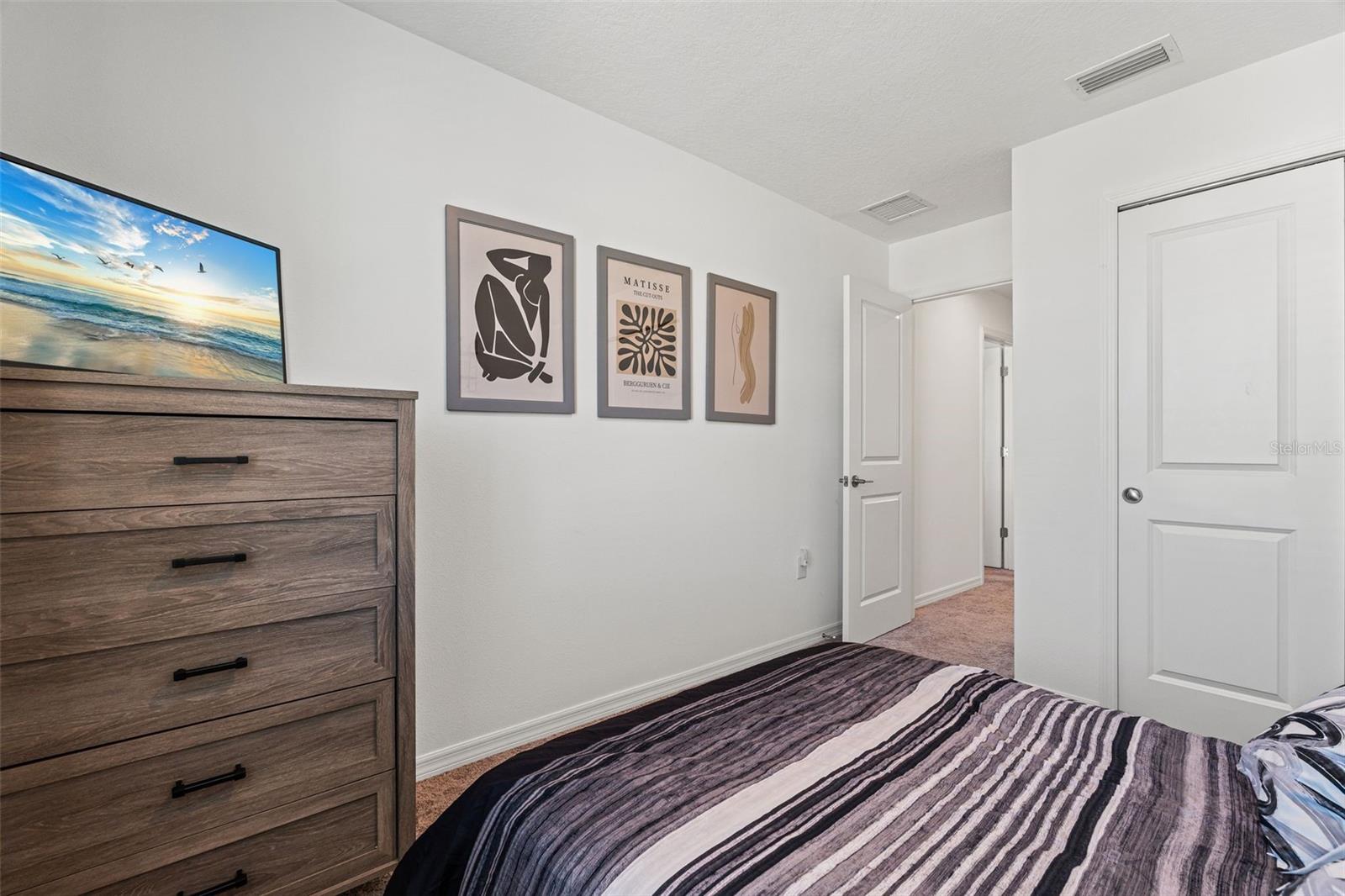 Image 27 of 51 For 5725 Haven Terrace