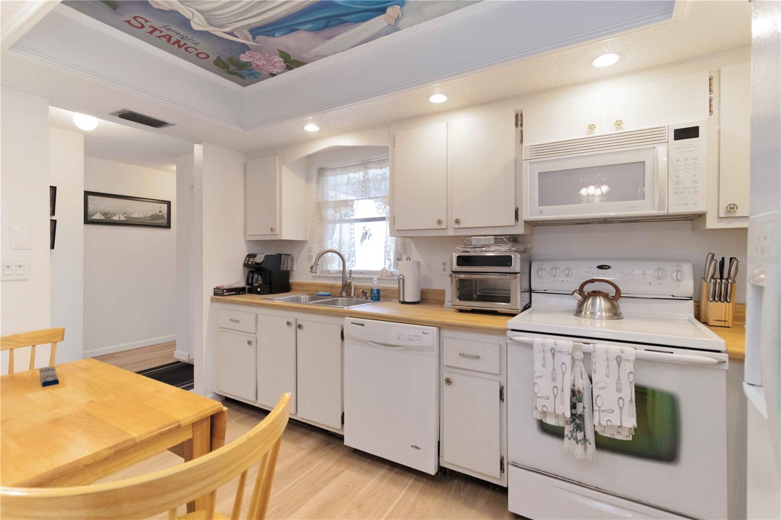 Image 10 of 29 For 6215 Green View Circle 74