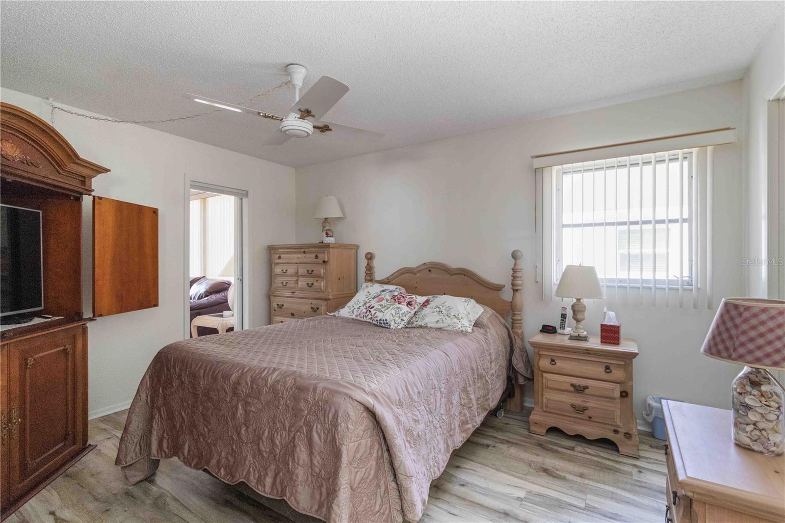 Image 21 of 29 For 6215 Green View Circle 74